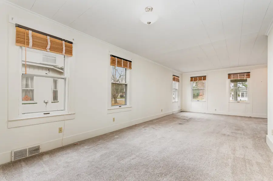 315 S Gage Street, Somonauk, IL 60552 - Image #3