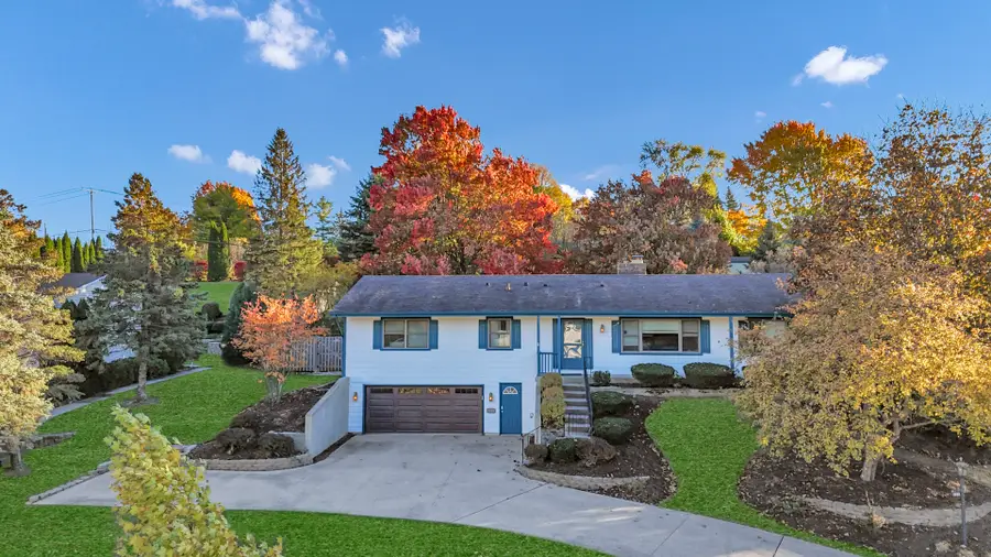 1405 Surrey Lane, Algonquin, IL 60102 - Image #2