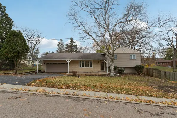 4507 E Wonder Lake Road, Wonder Lake, IL 60097