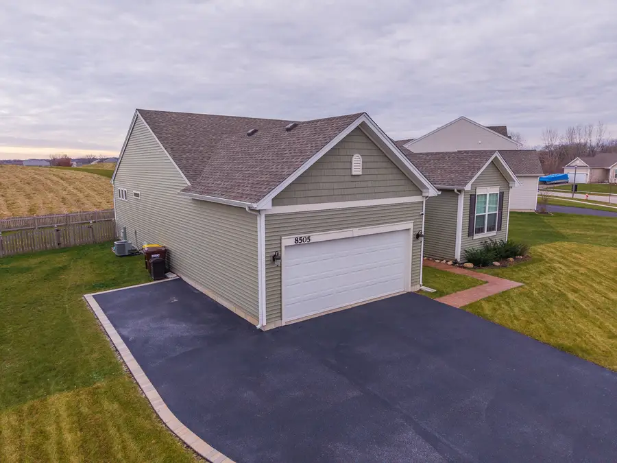 8505 White Oaks Court, Wonder Lake, IL 60097 - Image #3