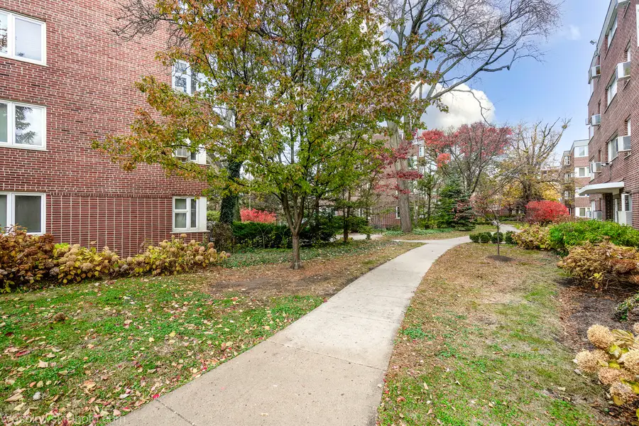 7210 Oak Avenue #4SW, River Forest, IL 60305 - Image #2