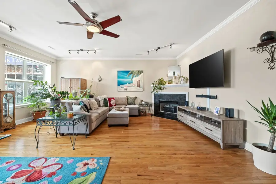 1801 W Addison Street #1E, Chicago, IL 60613 - Image #3