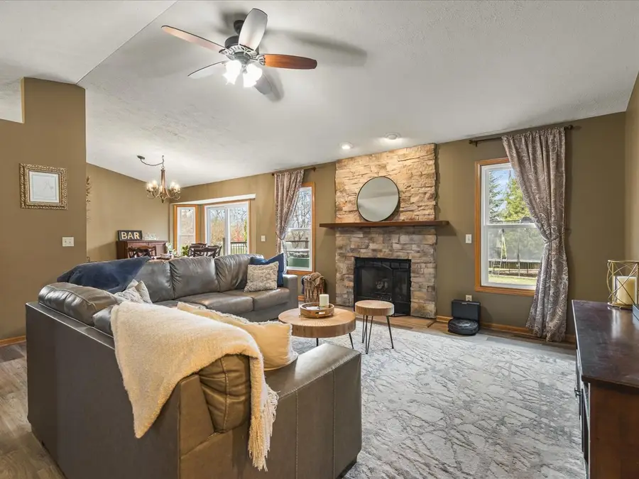 6072 Valhalla Drive, Loves Park, IL 61111 - Image #3