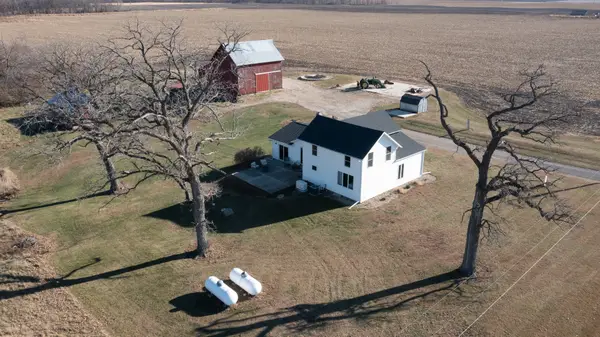 13386 1450 East Street, Wyanet, IL 61379