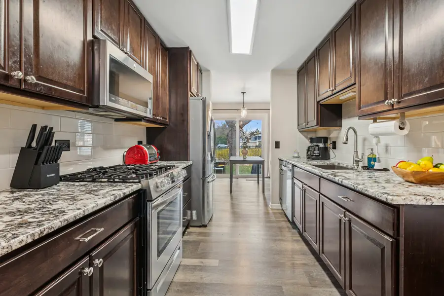 1967 N Jamestown Drive, Palatine, IL 60074 - Image #2