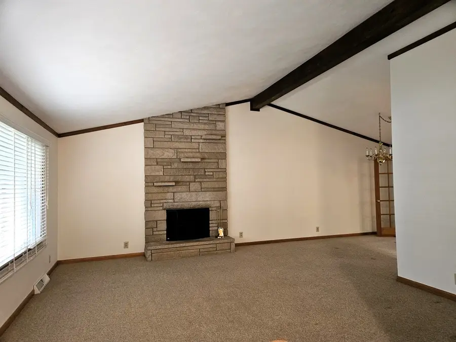 1117 Beech Drive, Dixon, IL 61021 - Image #3