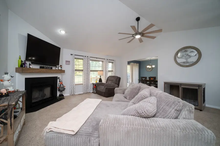 106 Thornhill Drive, Poplar Grove, IL 61065 - Image #3