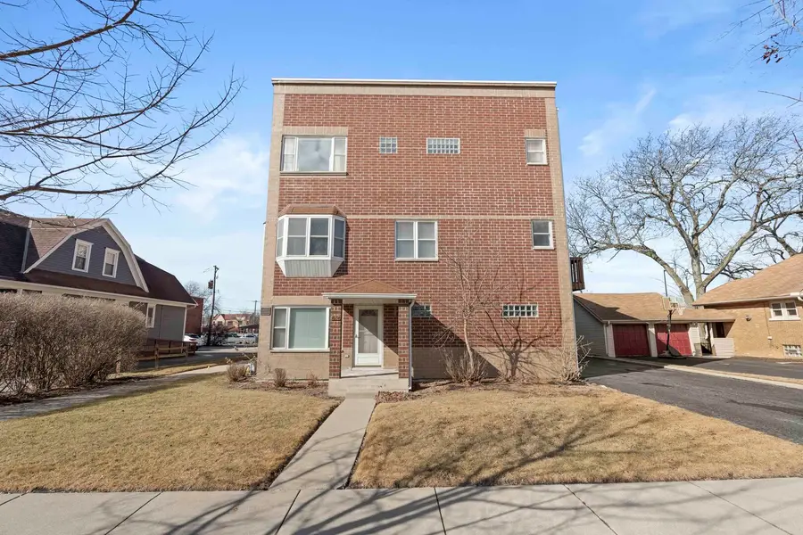 18134 Martin Avenue, Homewood, IL 60430 - Image #2