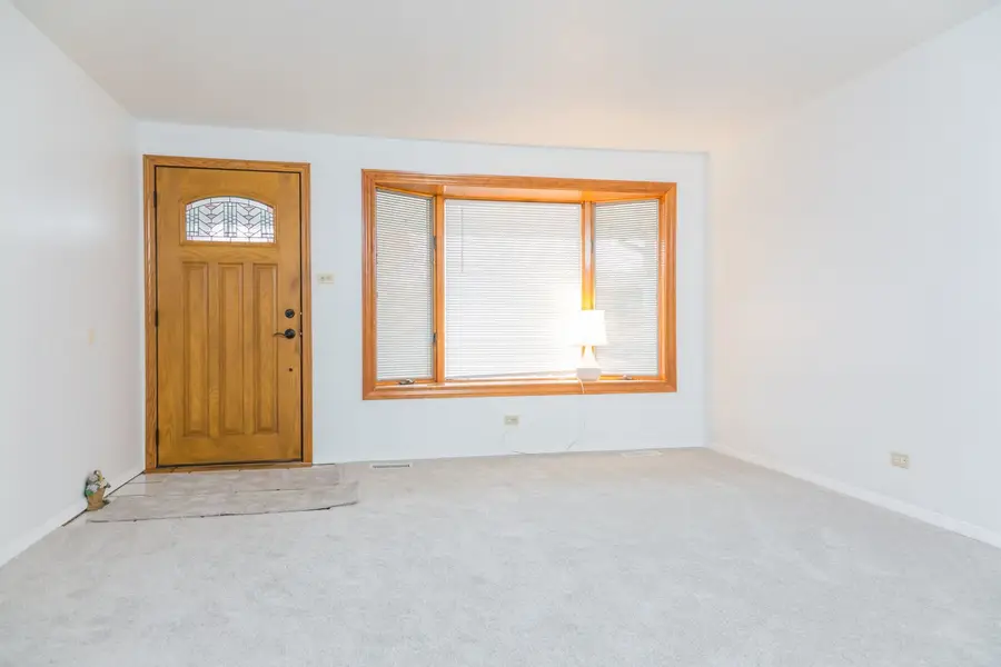 1310 Somerset Lane, Schaumburg, IL 60193 - Image #3