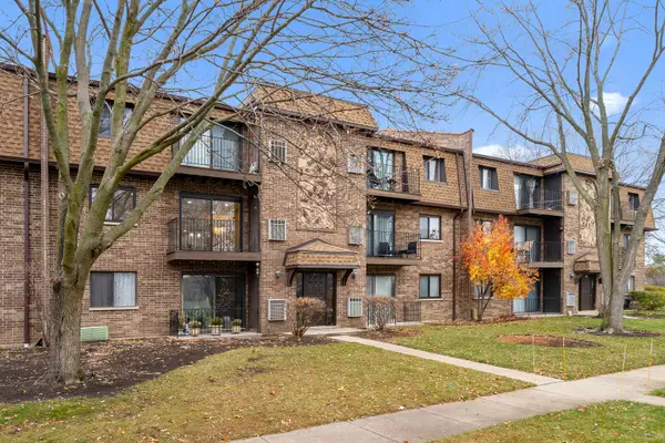 129 W Brandon Court #23, Palatine, IL 60067