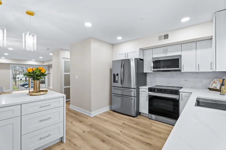 129 W Brandon Court #23, Palatine, IL 60067 - Image #3