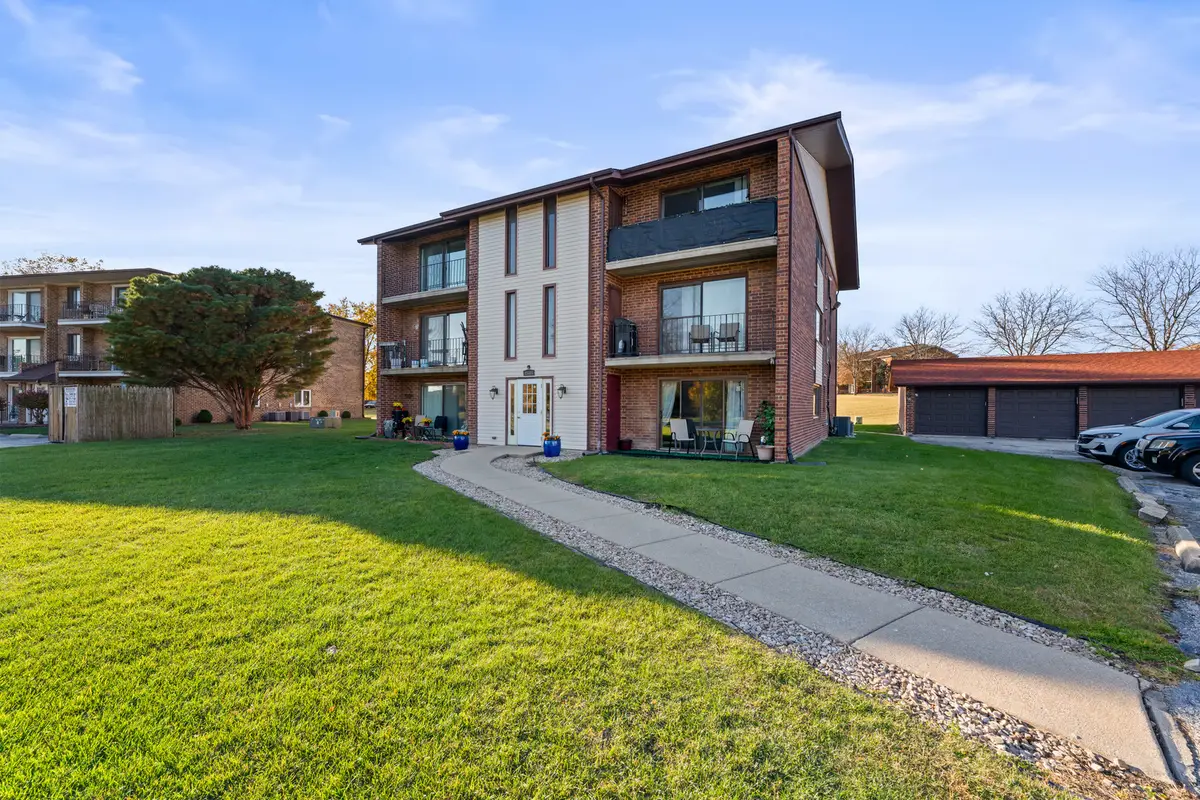 15308 Treetop Drive #3A, Orland Park, IL 60462 - Image #1