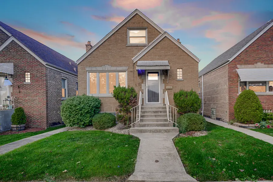 5248 S Narragansett Avenue, Chicago, IL 60638 - Image #2