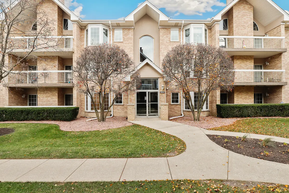 7825 Bristol Park Drive #1C, Tinley Park, IL 60477 - Image #1