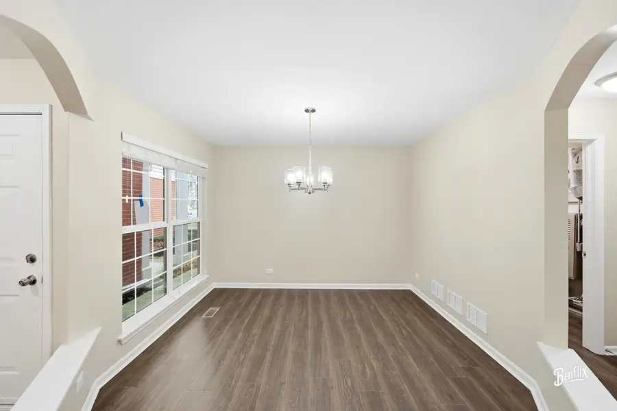 728 Old Checker Road, Buffalo Grove, IL 60089 - Image #2