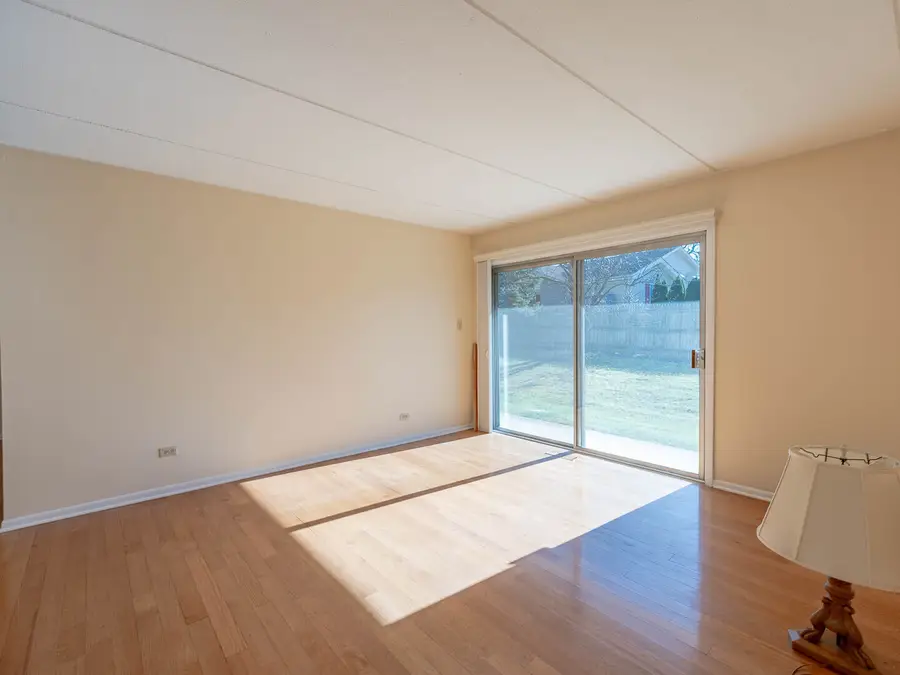 5818 Wolf Road #1A, Western Springs, IL 60558 - Image #3