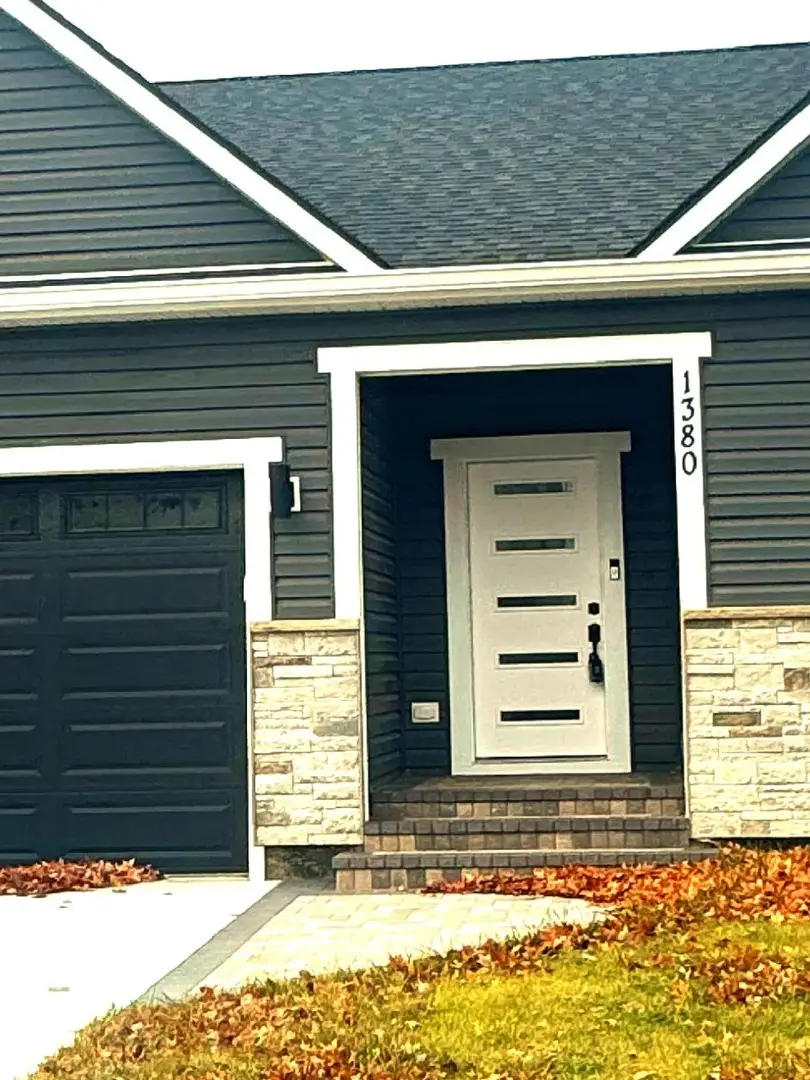 1380 Sandpiper Lane, Woodstock, IL 60098 - Image #2