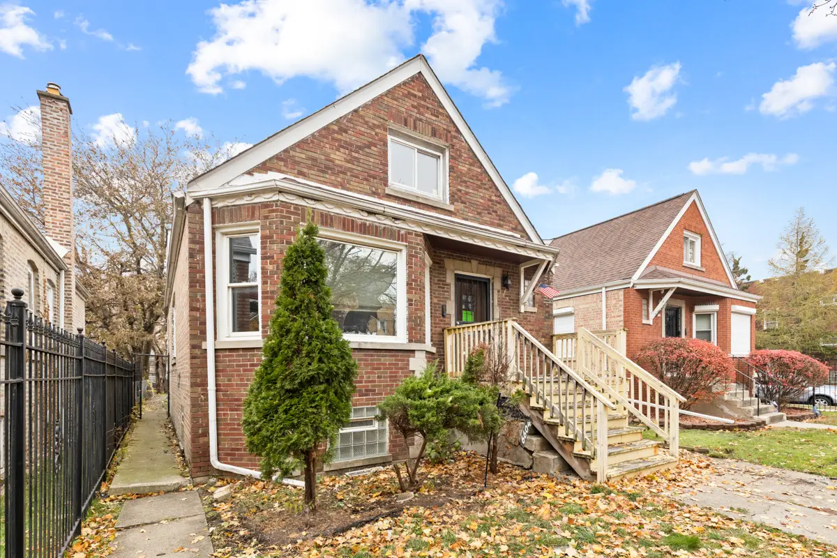 6604 S Rockwell Street, Chicago, IL 60629 - Image #1