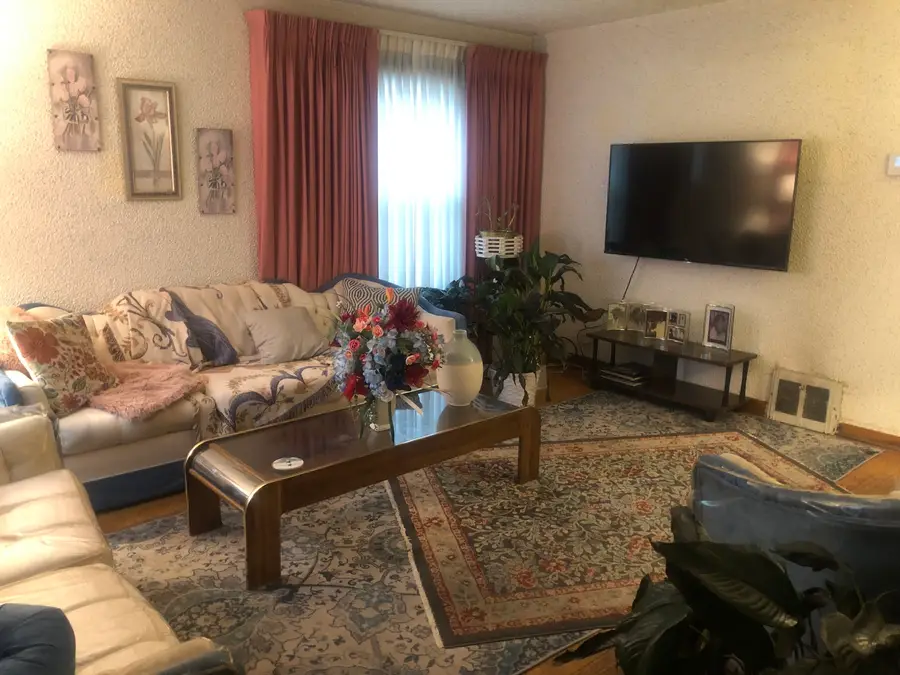 9715 S Dobson Avenue, Chicago, IL 60628 - #3