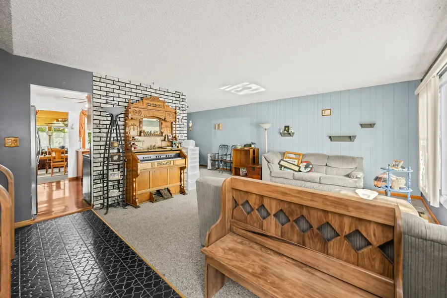 7979 Huntington Circle N, Hanover Park, IL 60133 - Image #2