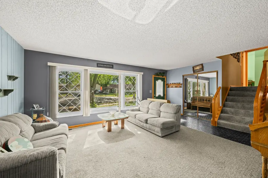 7979 Huntington Circle N, Hanover Park, IL 60133 - Image #3