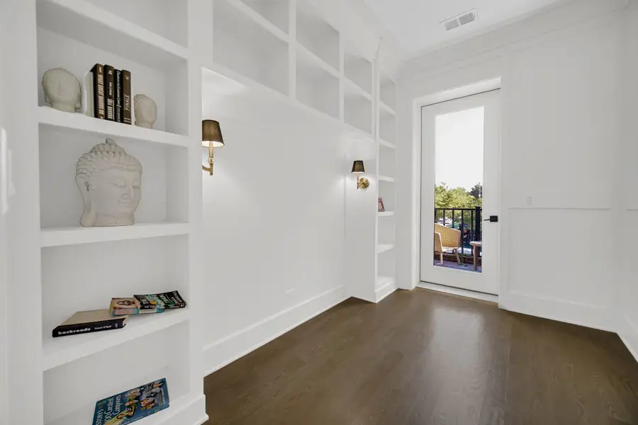 3402 S Bell Avenue, Chicago, IL 60608 - Image #3