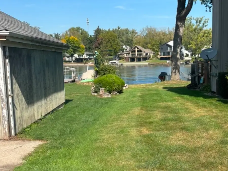 309 N River Road, Fox River Grove, IL 60021 - Image #3