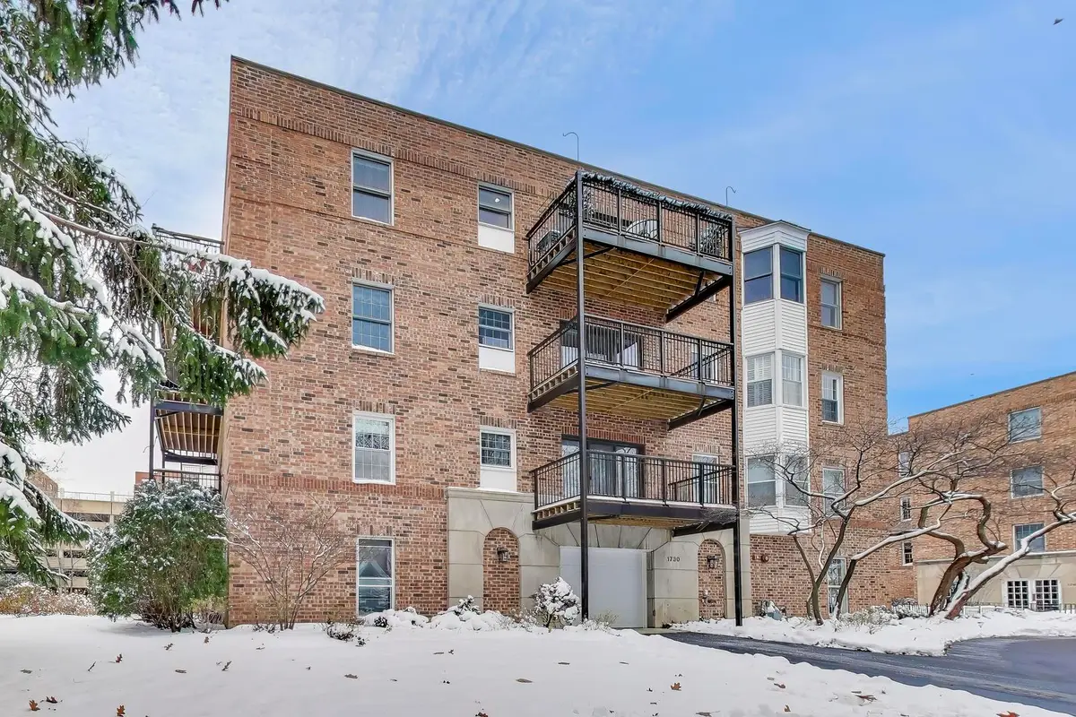 1730 Hinman Avenue #3A, Evanston, IL 60201 - Image #1