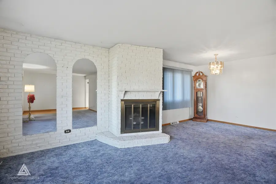 18021 Pin Oak Court, Tinley Park, IL 60477 - Image #2