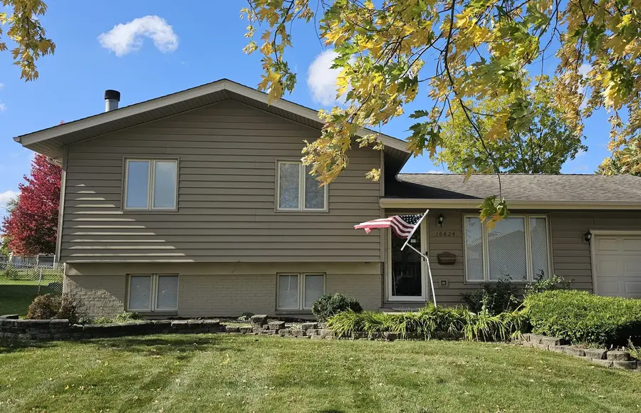 16824 Meadowdale Drive, Oak Forest, IL 60452 - #2