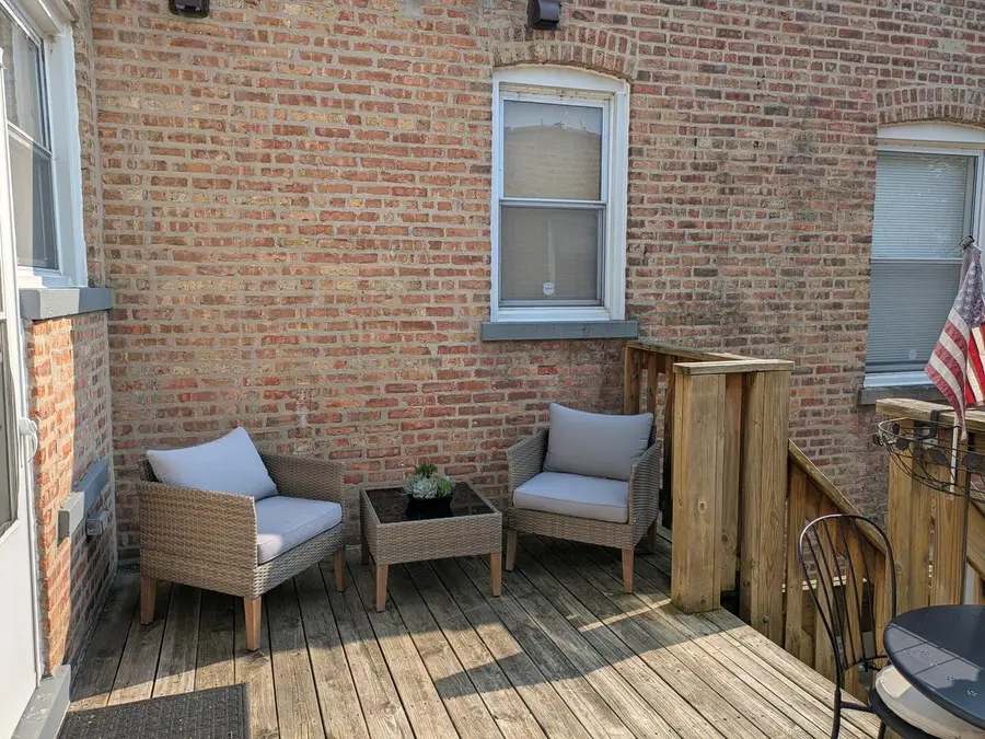 1511 W Pratt Boulevard #3, Chicago, IL 60626 - Image #2