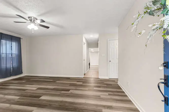 607 N James Street, Champaign, IL 61821 - Image #3