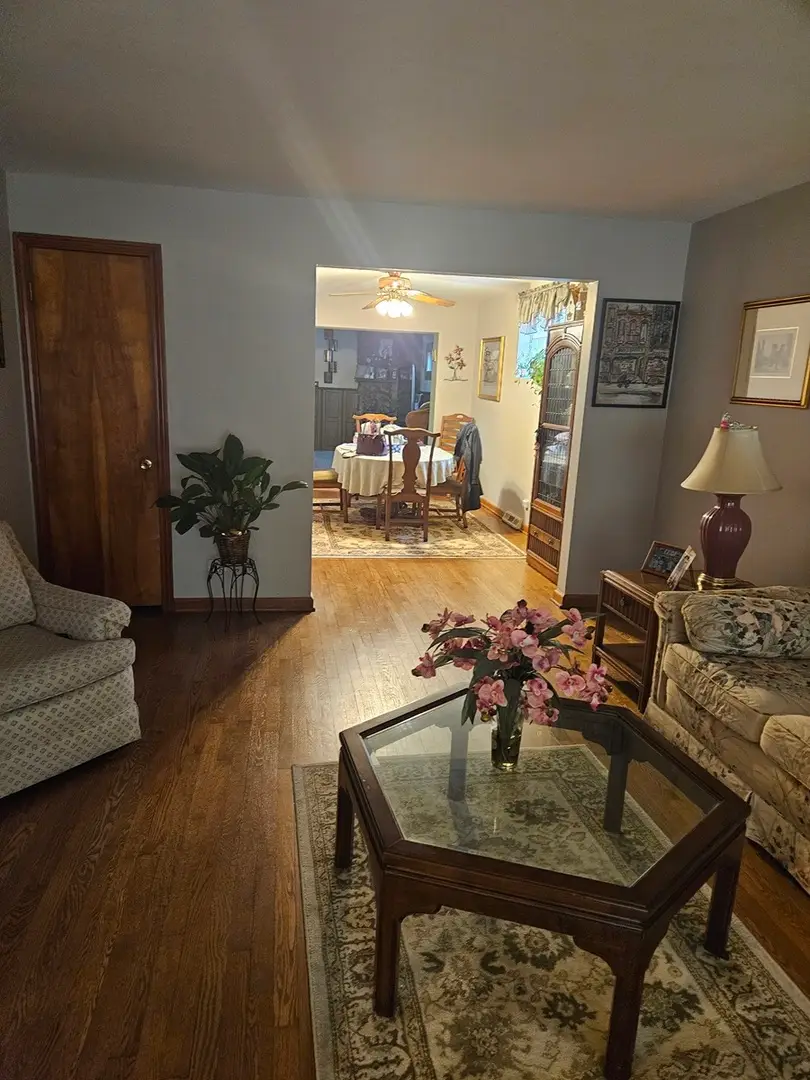 5740 S Monitor Avenue, Chicago, IL 60638 - Image #2
