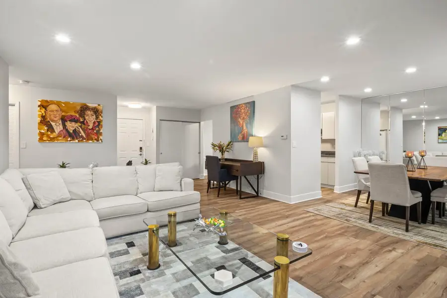 3050 Pheasant Creek Drive #305, Northbrook, IL 60062 - Image #2