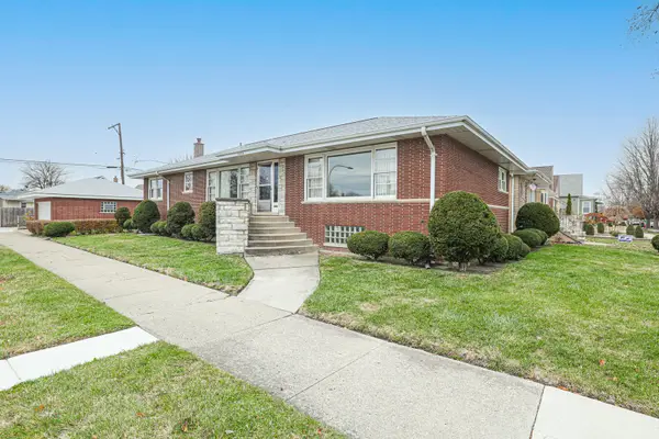 5556 S Tripp Avenue, Chicago, IL 60629