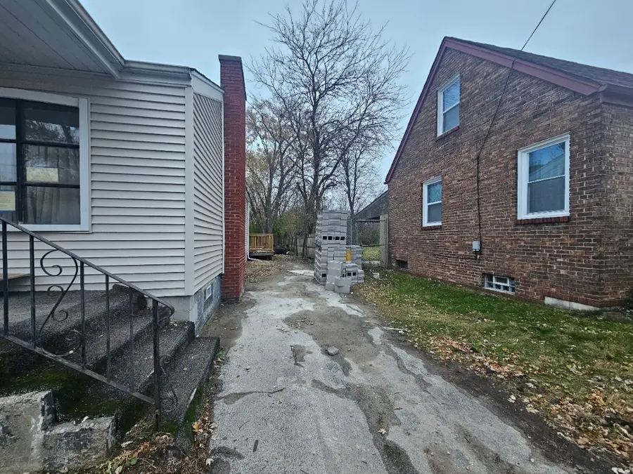 14925 Riverside Drive, South Holland, IL 60473 - Image #2