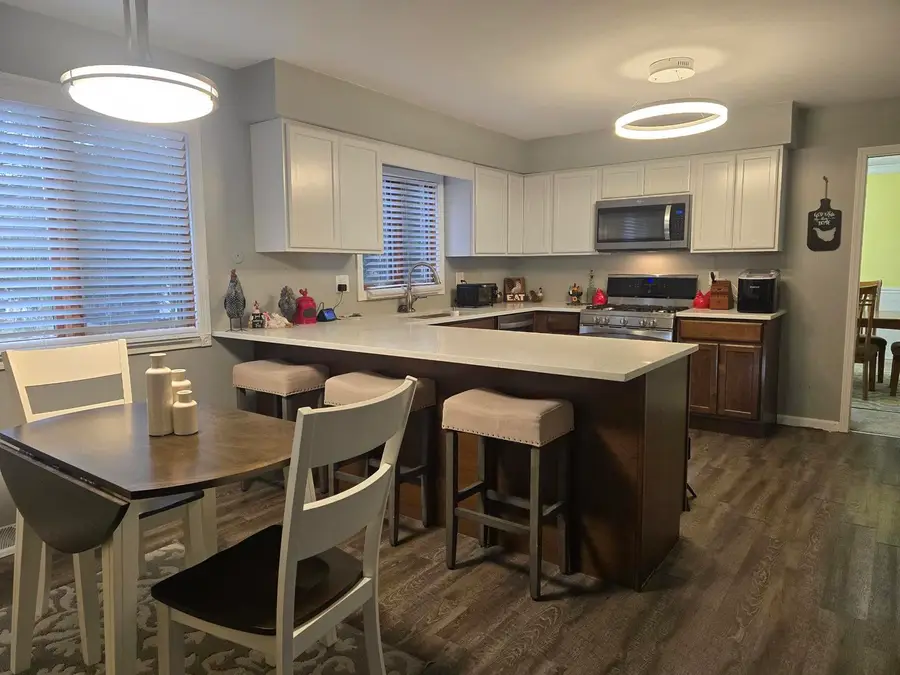 1208 Roxbury Circle, Rockford, IL 61107 - Image #2