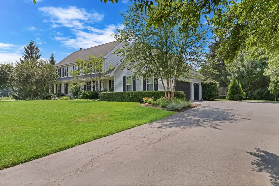 17533 W Mill Creek Crossing Drive, Gurnee, IL 60031 - Image #2