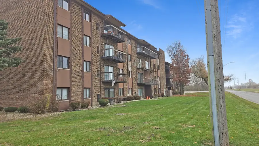 14621 Greenwood Road #406, Dolton, IL 60419 - Image #3