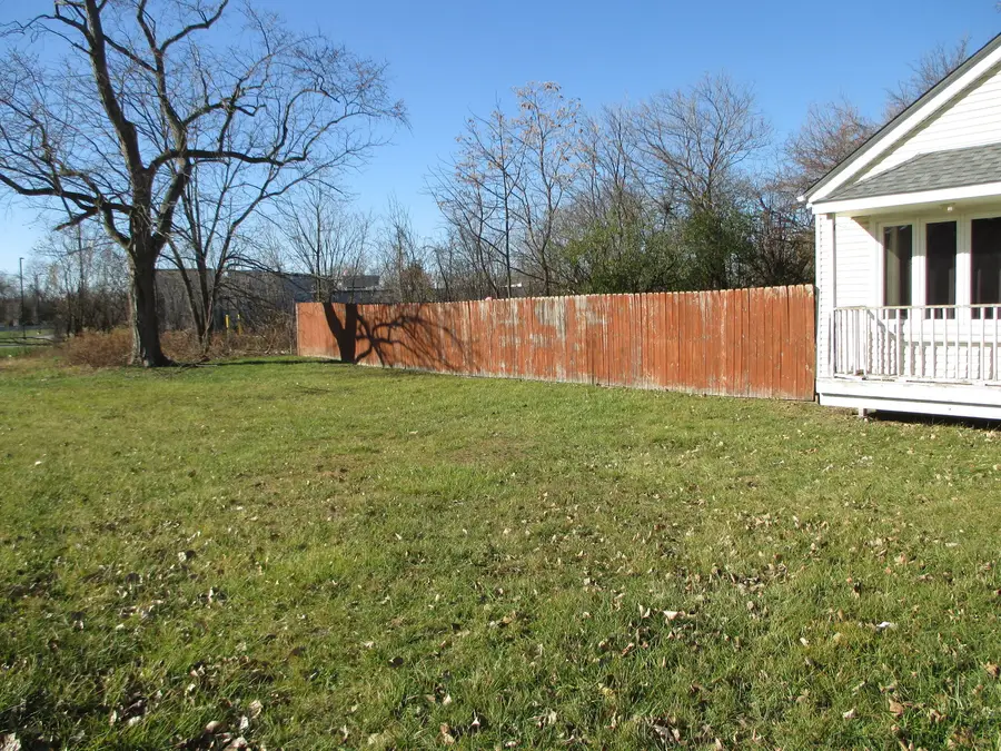 3902 W Claire Boulevard, Midlothian, IL 60445 - Image #2