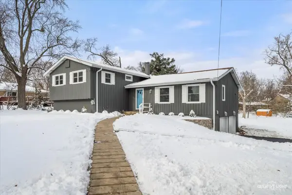 704 Plainfield Road, Downers Grove, IL 60516