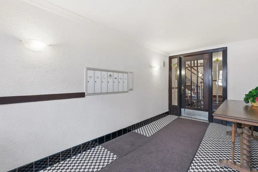 1533 W Thorndale Avenue #3W, Chicago, IL 60660 - Image #2