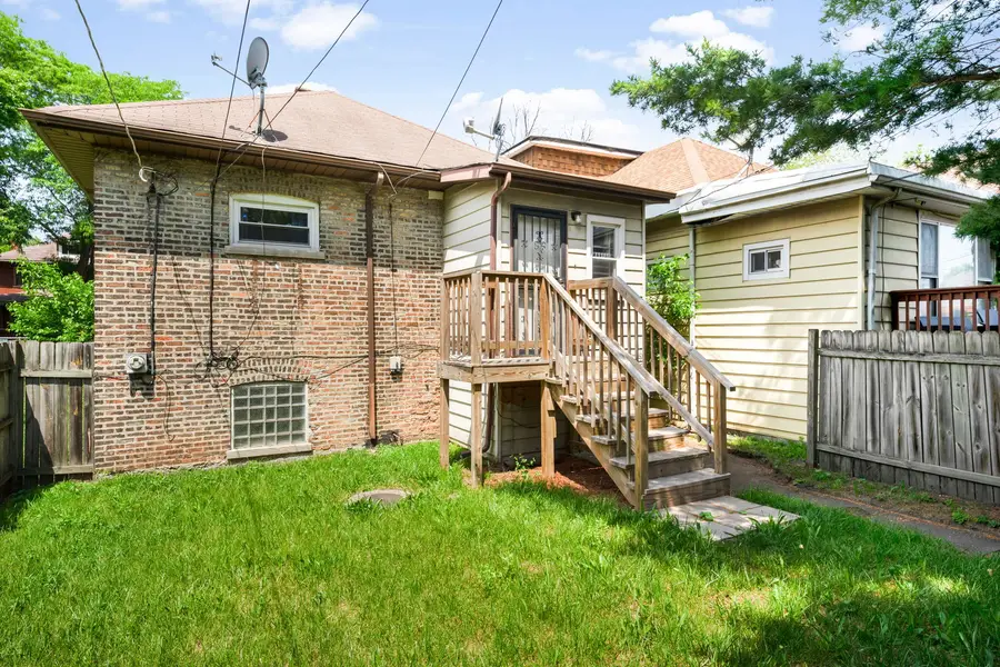 7545 S Ridgeland Avenue, Chicago, IL 60649 - Image #3