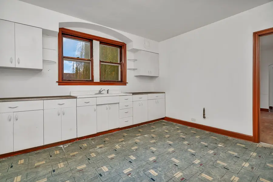 6937 S California Avenue, Chicago, IL 60629 - Image #2