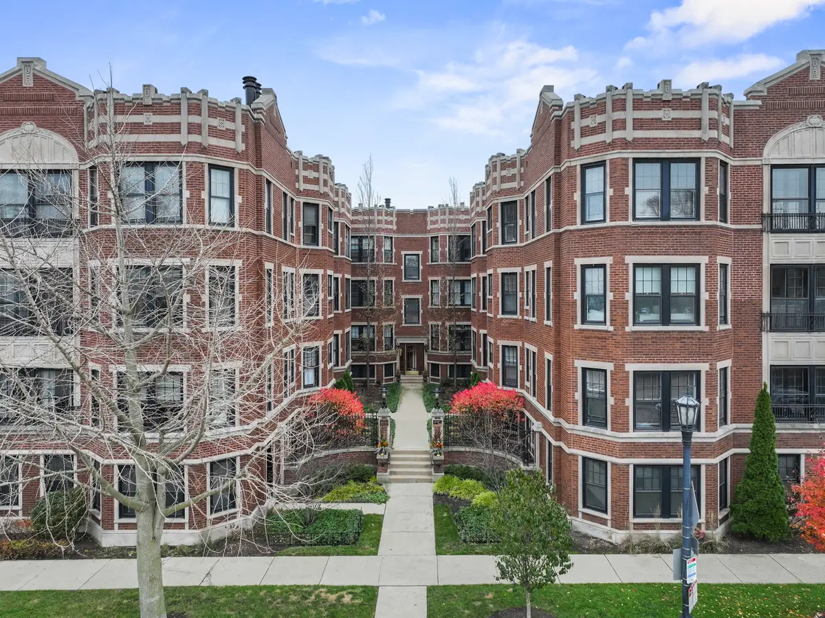 628 Sheridan Square #2, Evanston, IL 60202 - Image #1