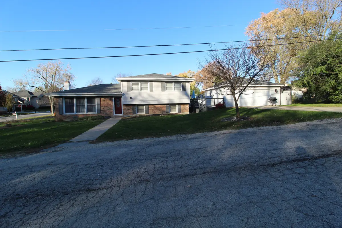 18157 Rockwell Avenue, Homewood, IL 60430 - Image #1