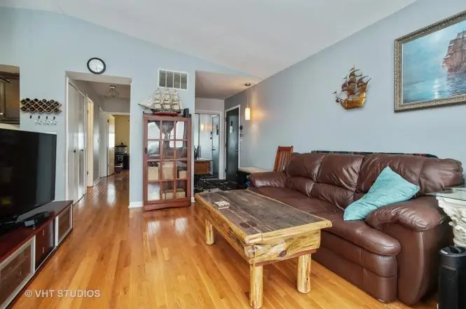 1355 Laguna Court #B, Hanover Park, IL 60133 - Image #2