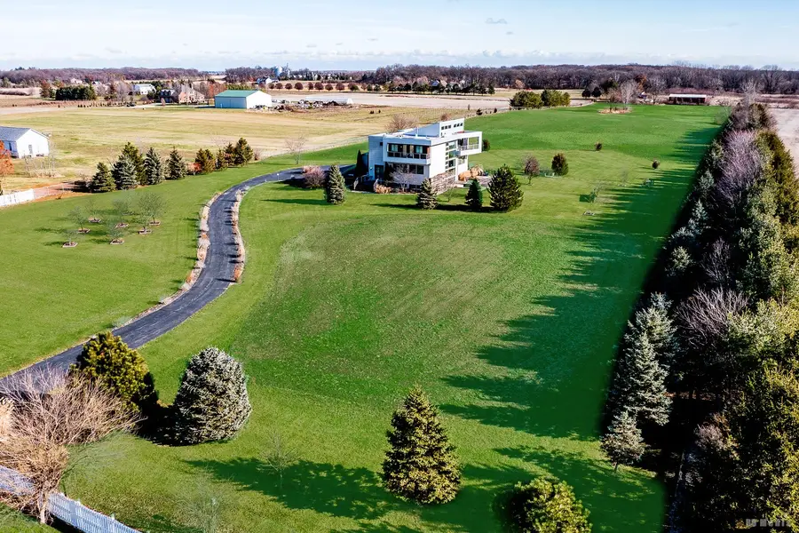 28525 S Yates Avenue, Beecher, IL 60401 - Image #2