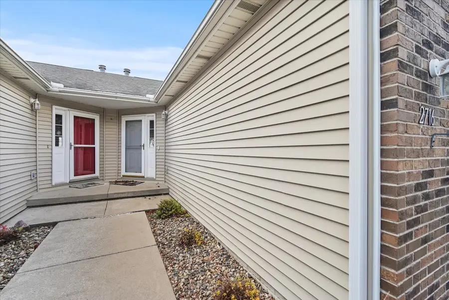 2716 Westbrook Drive, Bloomington, IL 61705 - Image #2