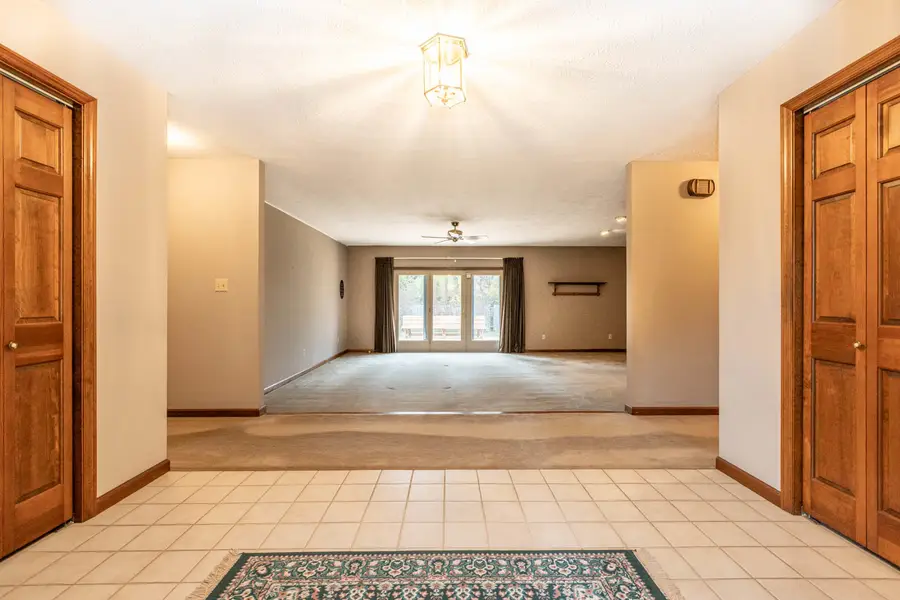 19051 Meander Way, Bloomington, IL 61705 - Image #2